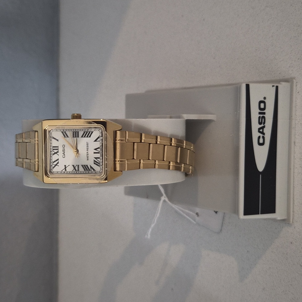 Casio LTP-V007G-9B Women's Rectangular Gold Tone Stainless Steel Roman Gold Dial - Picture 3 of 4